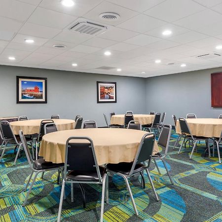 Best Western Plus North Shore Hotel Danvers Exterior photo